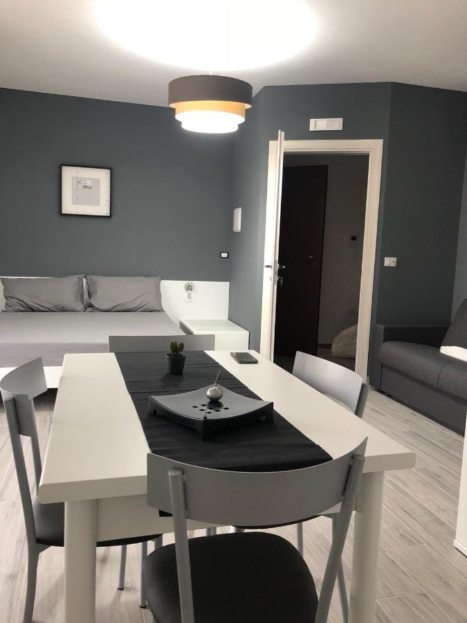 B&B Luxury Apartments Pulsano Exterior photo