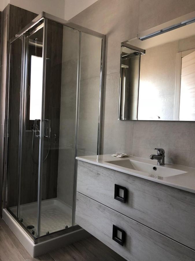B&B Luxury Apartments Pulsano Exterior photo
